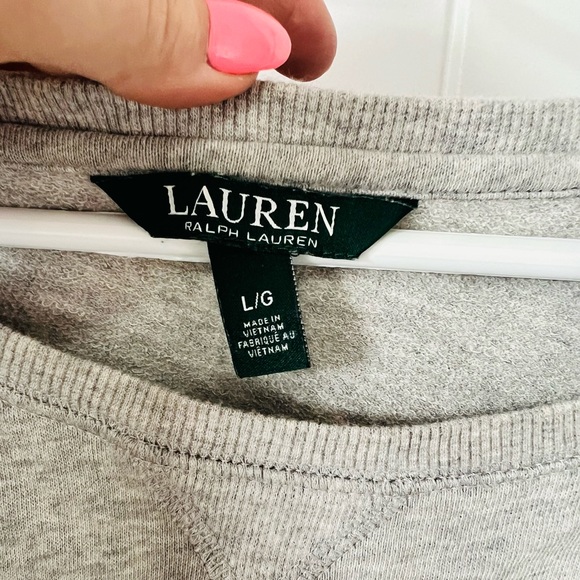 EUC short sleeved sweatshirt. Grey/black. Great condition. Casual. Ralph Lauren - Picture 2 of 2